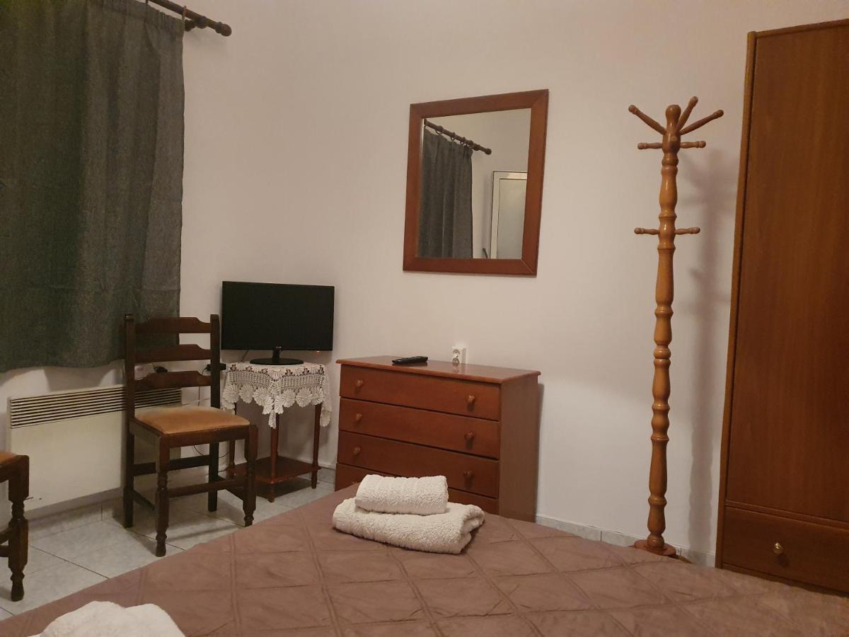 Soullas Apart -Ελλαδα- Apartamento Ermoupoli Exterior foto