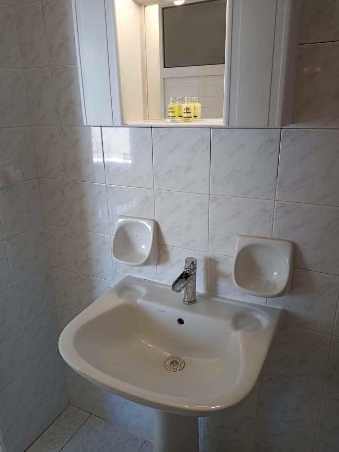 Soullas Apart -Ελλαδα- Apartamento Ermoupoli Exterior foto
